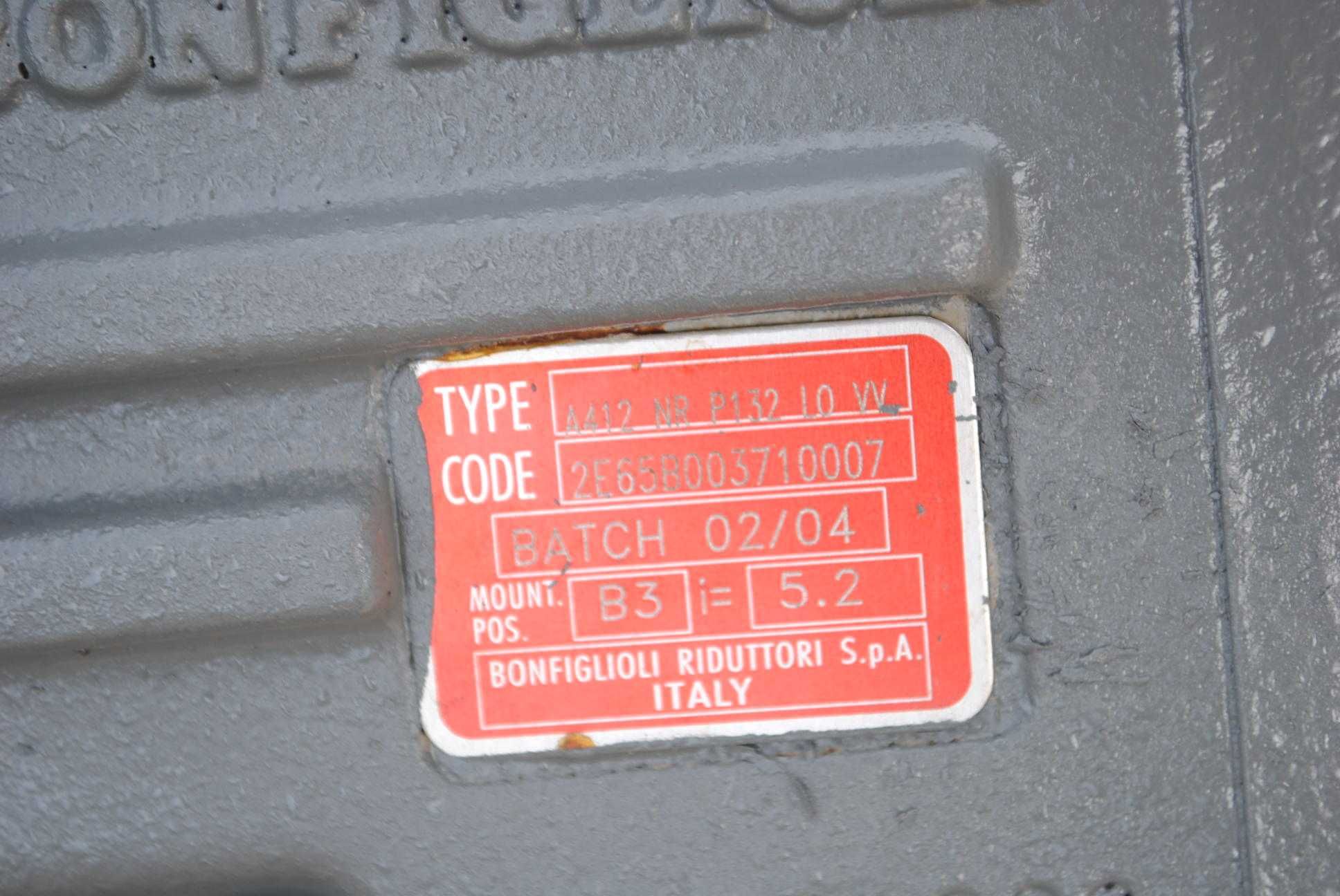 Motoreduktor kątowy 5.5kw. 265obr./min. Bonfiglioli