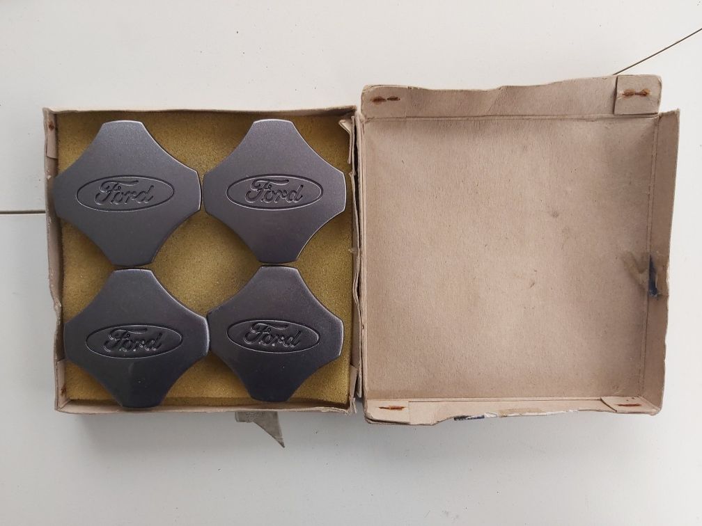 Tampas das jantes do Ford escort xr3