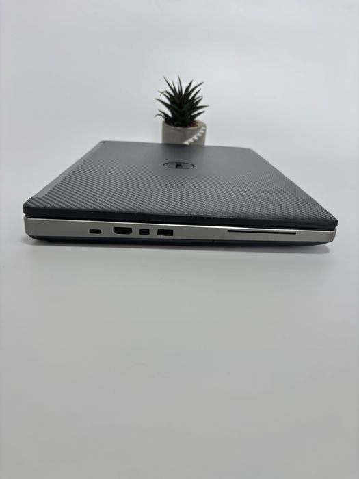 Ігровий Dell Precision 7520
