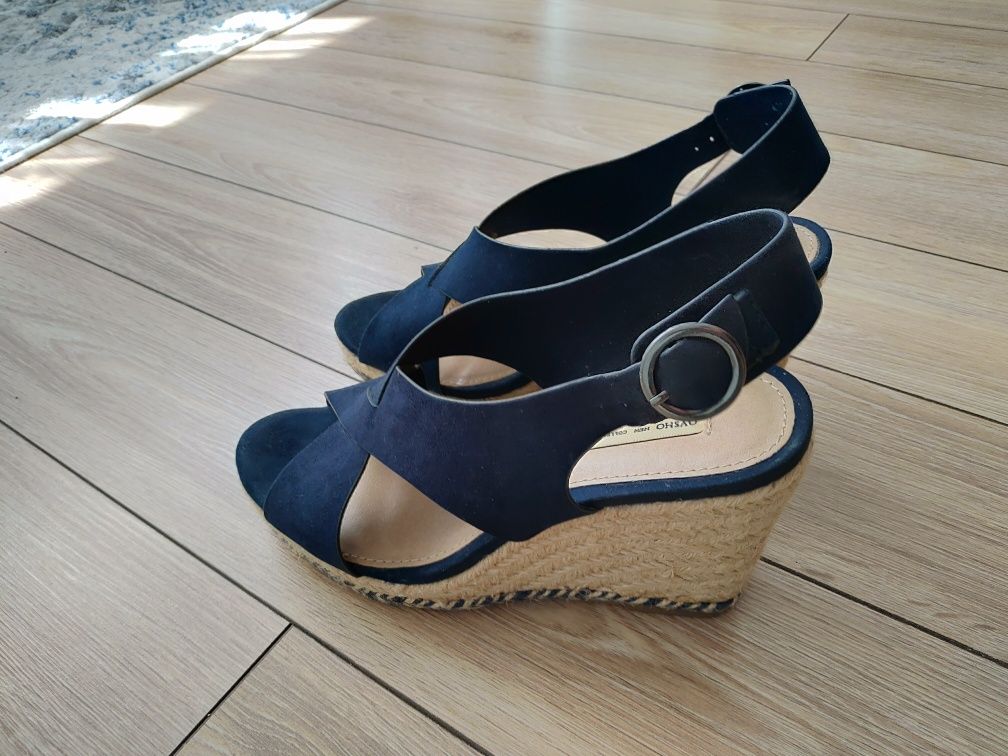 Buty na koturnie Oysho rozm 38