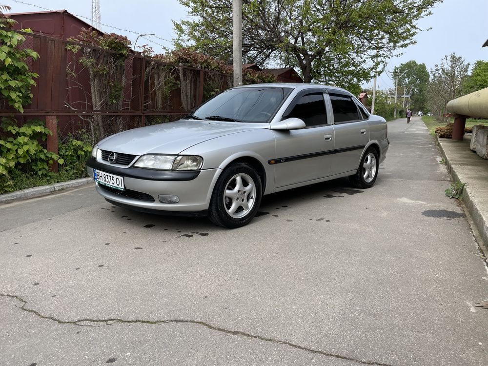 Продам Opel Vectra