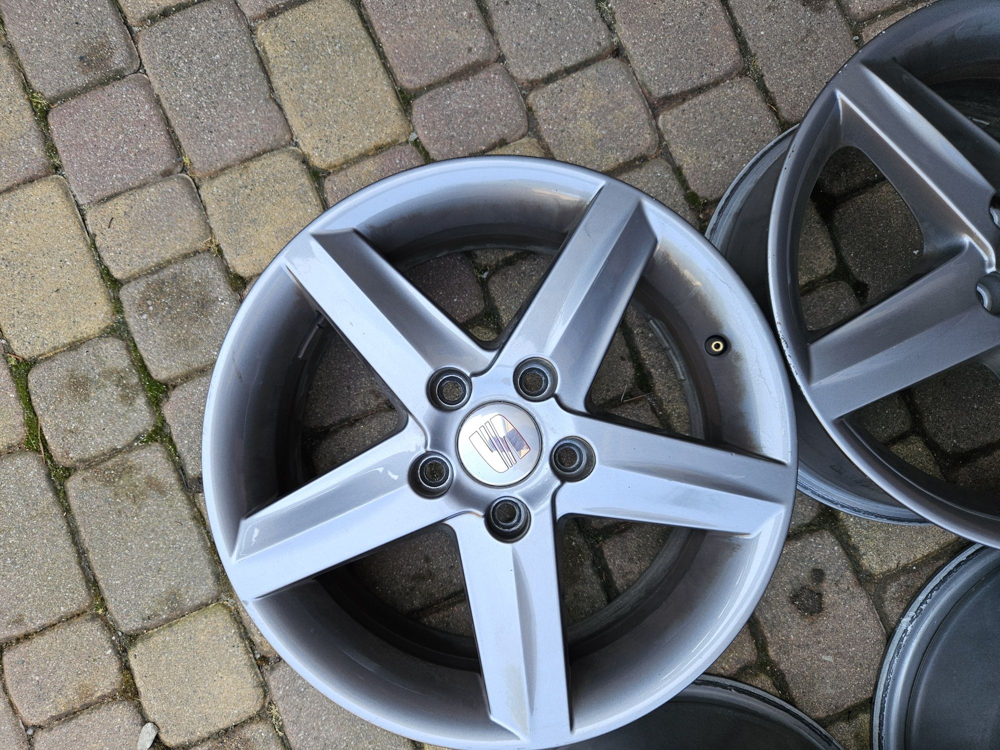 Oryginalne Felgi Aluminiowe 16" Seat Leon Vw Golf 6 7 5x112 ET50