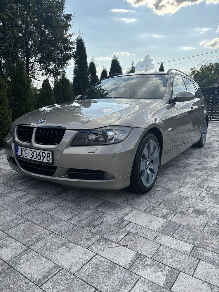 BMW E91 325xi Touring 2007r 4x4 218KM Automat