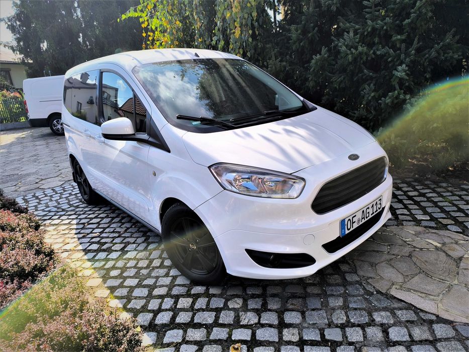 Ford Tourneo Courier 1.5 diesel Osobowy jak berlingo partner z Niemiec