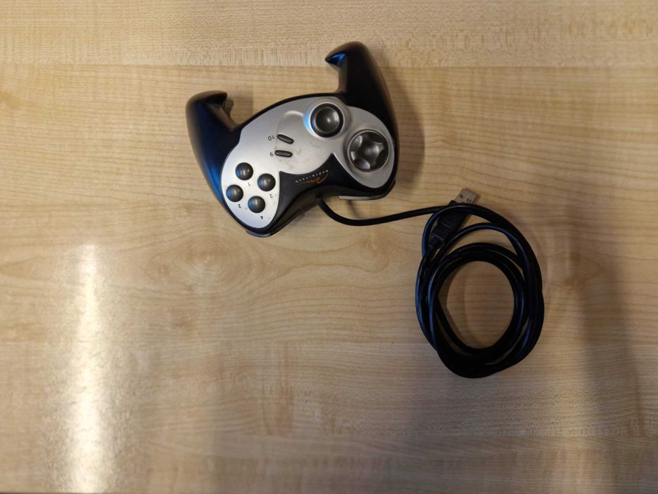 Kontroler Pad PC Media-tech CORSAIR