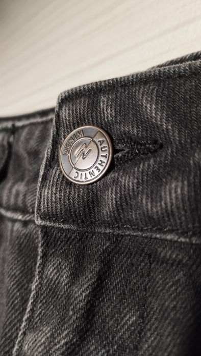 РОЗПРОДАЖ! Стильна Чорна Джинсова Міні Спідниця New Look (Raw Hem)-36р