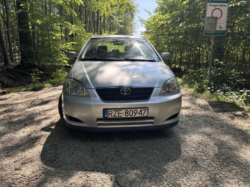 Toyota Corolla e12