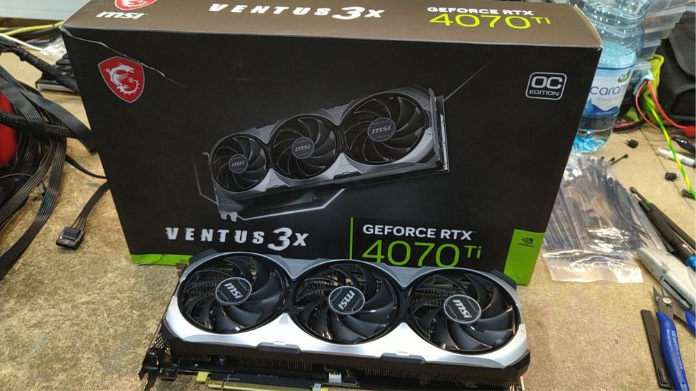 Vendo GeForce RTX 4070 Ti Ventus 3X