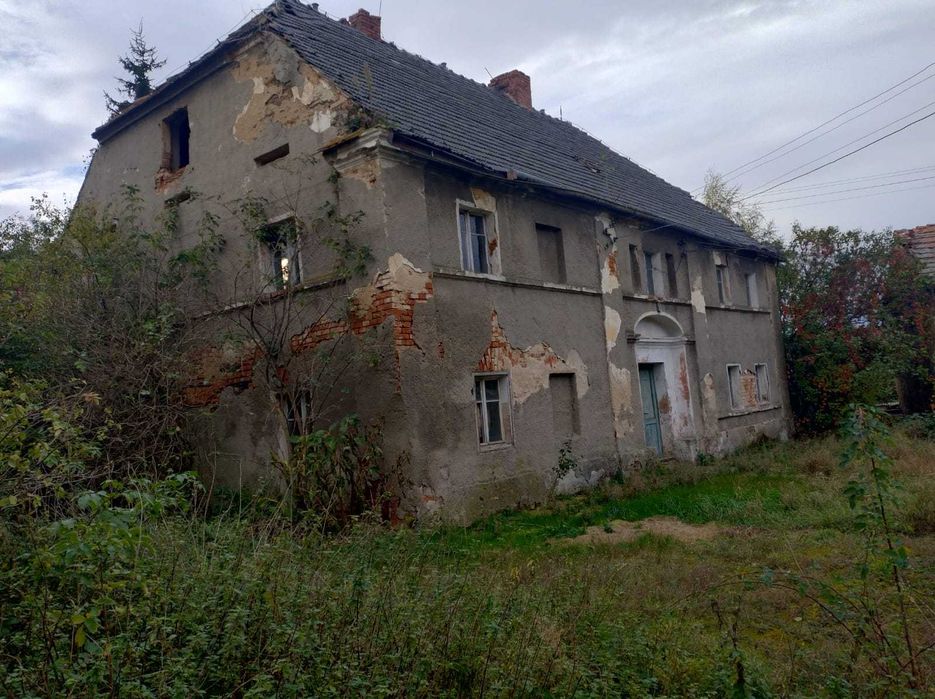 sprzedam działkę budowlaną z zabudowaniami w miescowości Jenków 5