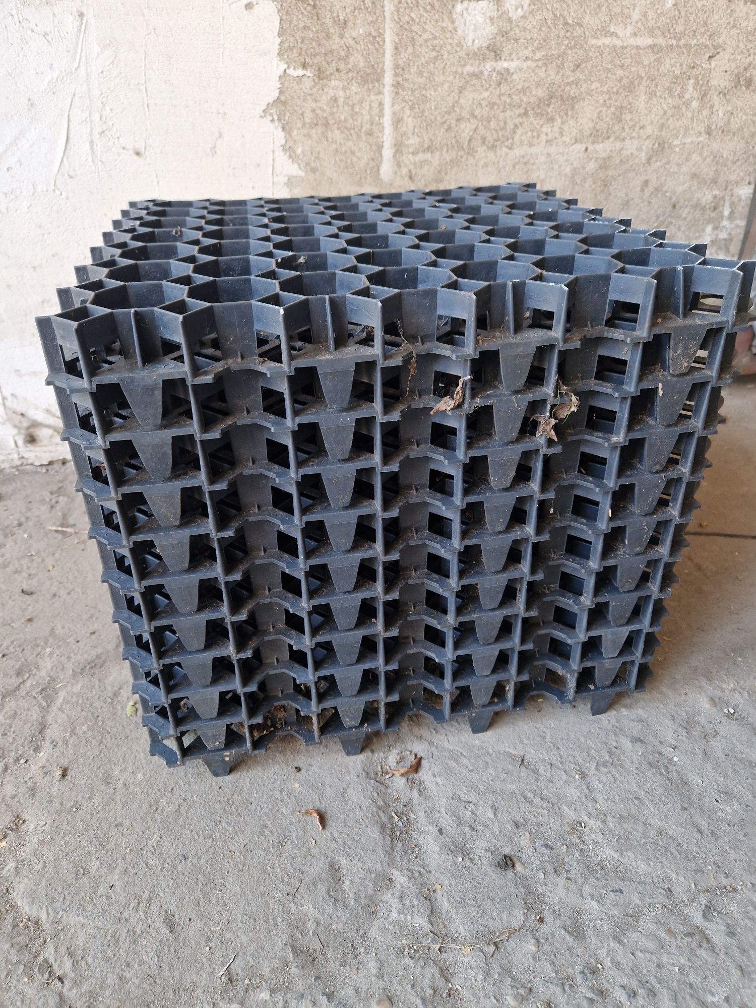 Geokrata 50x50 10szt + 20szt kotw