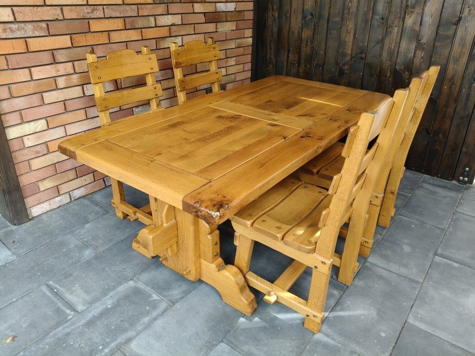 Stół dębowy + 4 krzesła