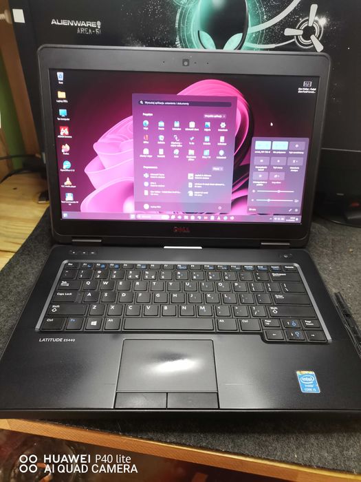 Laptop Dell do grania i pracy. I5 8/128 HDMI Win11pro bat~4h ładowarka