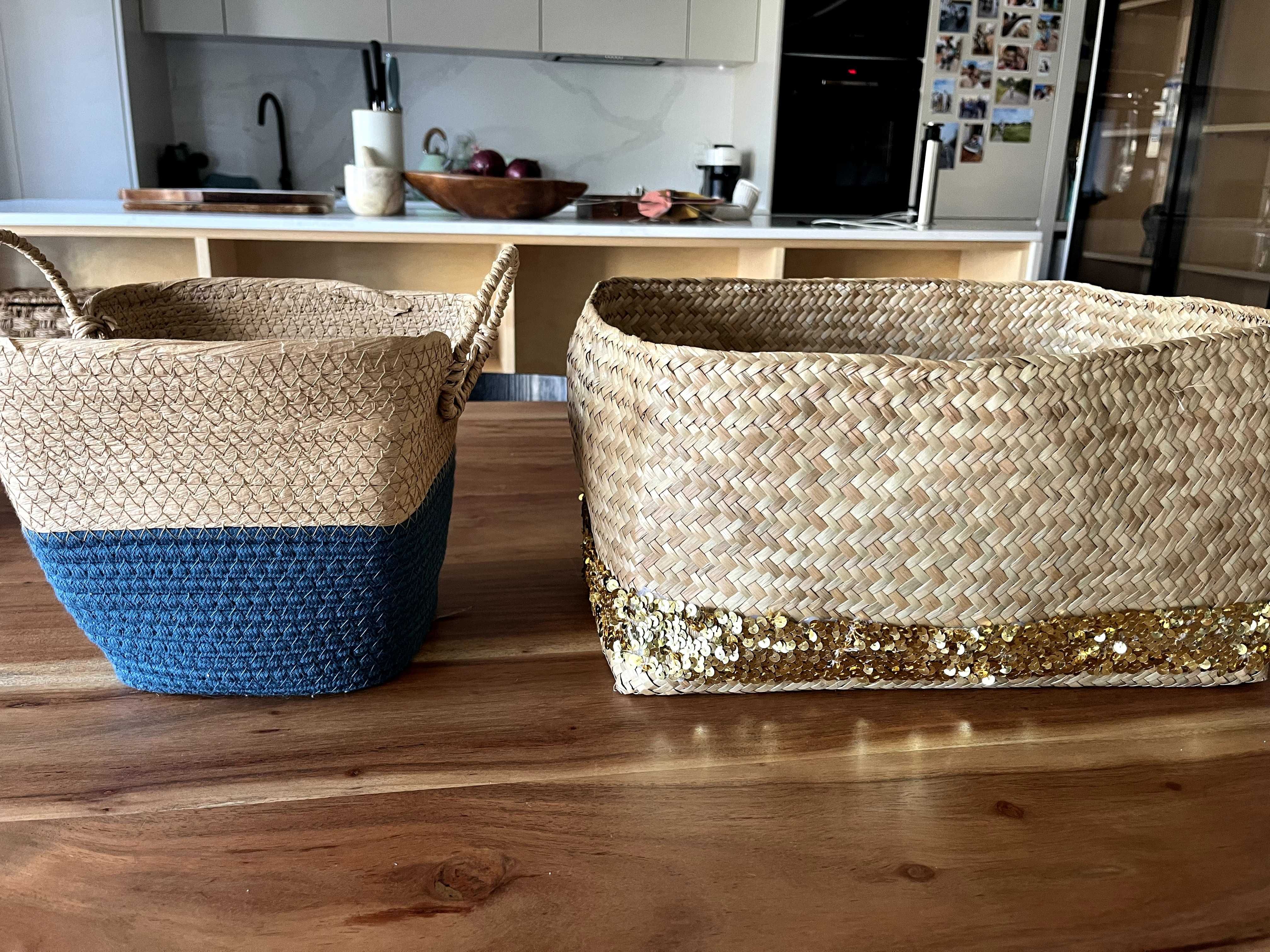 Arrumação de vime entrançado em estilo vintage, decoração
