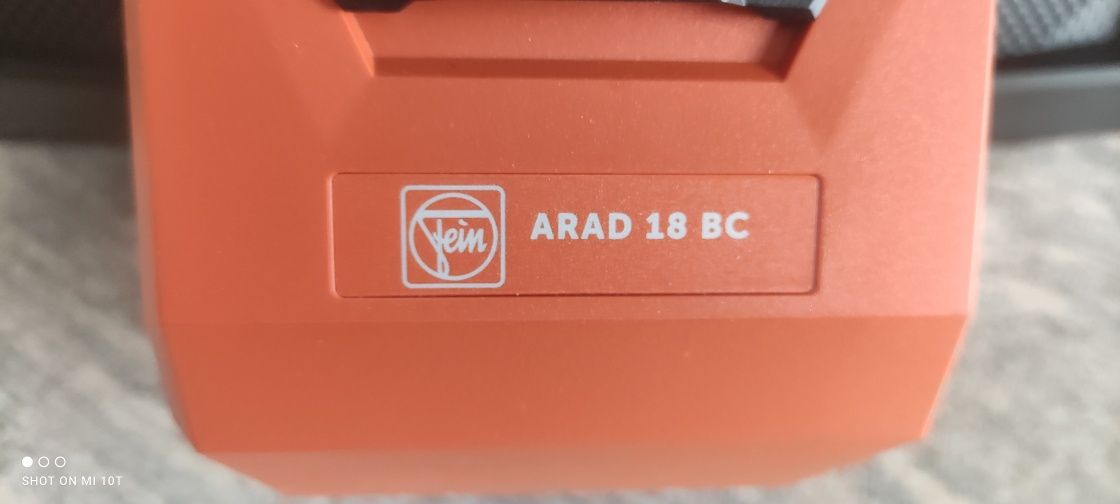 Radio budowlane FEIN ARAD 18 BC AS kompatybilne z baterią Bosch Profes