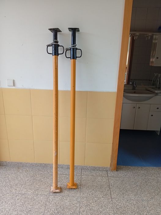 Prumos escoras metálicas 3 metros