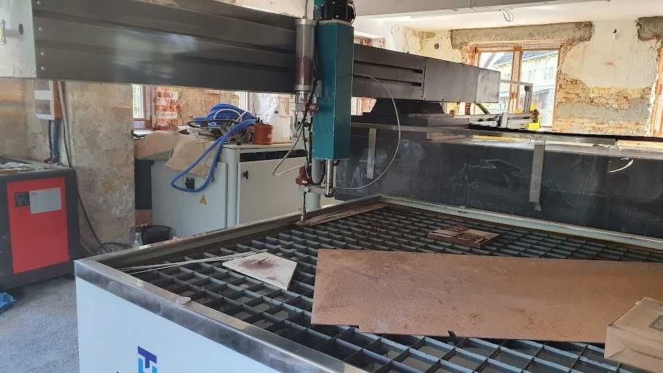 WaterJet Techjet Powerjet 2030 - maszyna wycinająca wodą