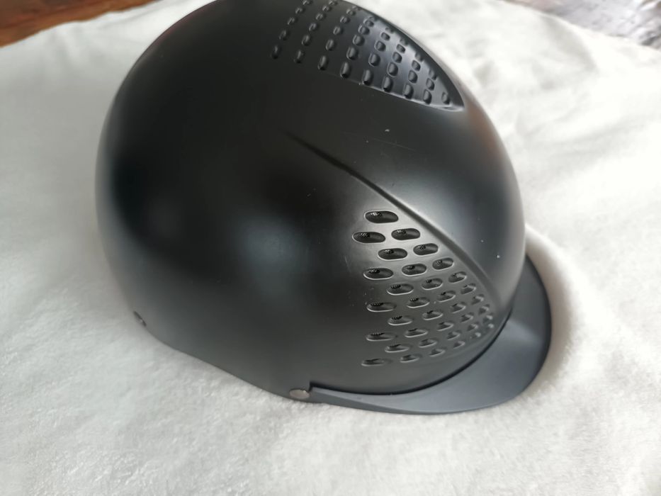 Kask jeździecki K-33