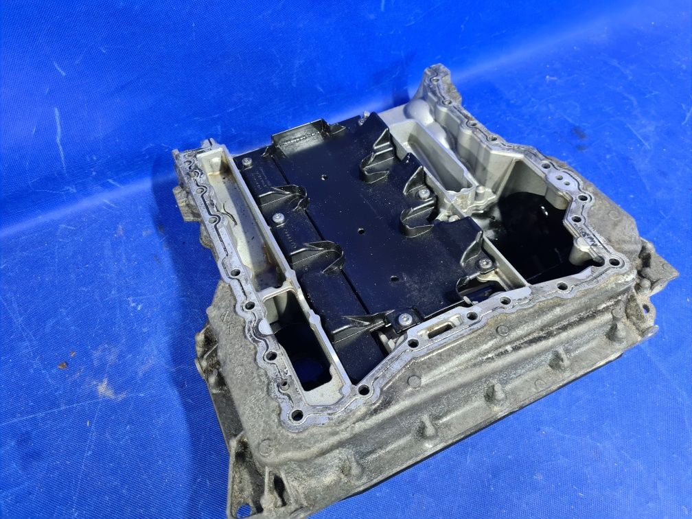 MISA OLEJOWA podstawa półblok AUDI Q7 4M / A6 A7 C7 4G 3.0 TFSI CRE oe