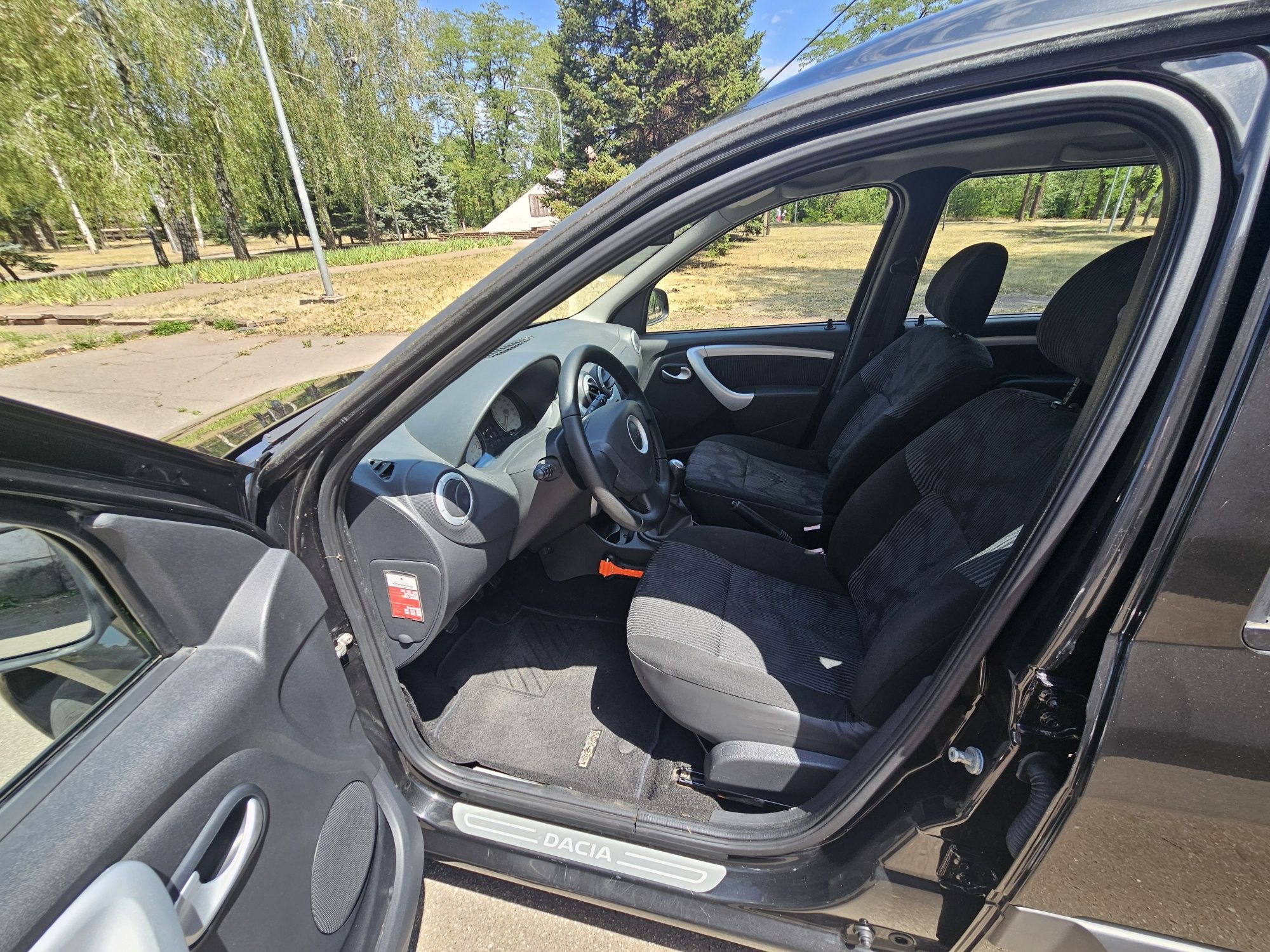 Продам Dacia Logan MCW Laureat +