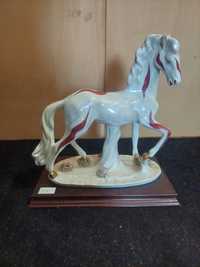 Cavalo de Porcelana