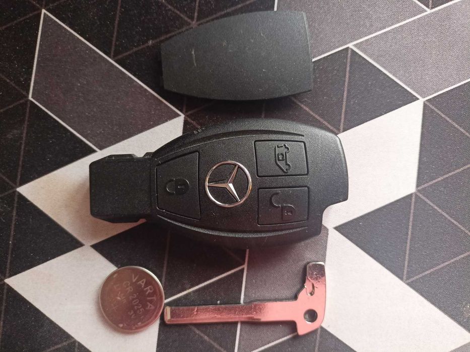 Ключ [рибка] Mercedes