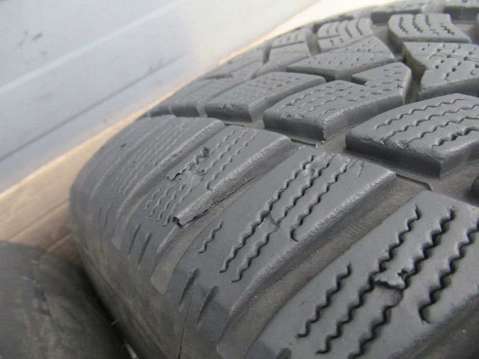 Kpl. alum. kół z zimowkami Volvo 16 cali 5x108