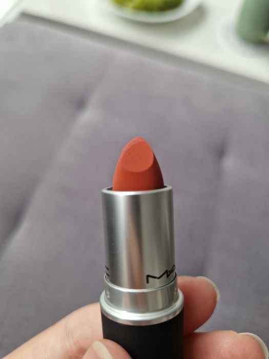 Szminka MAC Cosmetics 316 devoted to chili