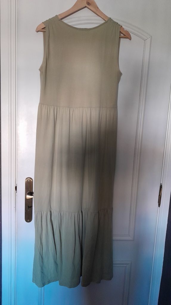 Vestido de Verão, comprido com costura em cintura alta