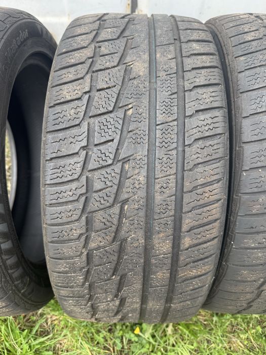 Зимові шини Matador MP 92 Sibir Snow  235/45/17