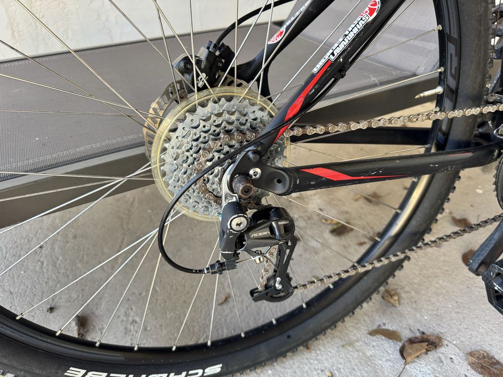 Bicicleta BTT Specialized Hardrock Roda 29