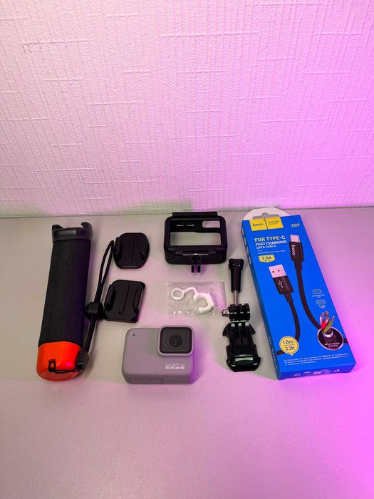 Екшн-камера GoPro Hero 6 white, вже готова до зйомки.