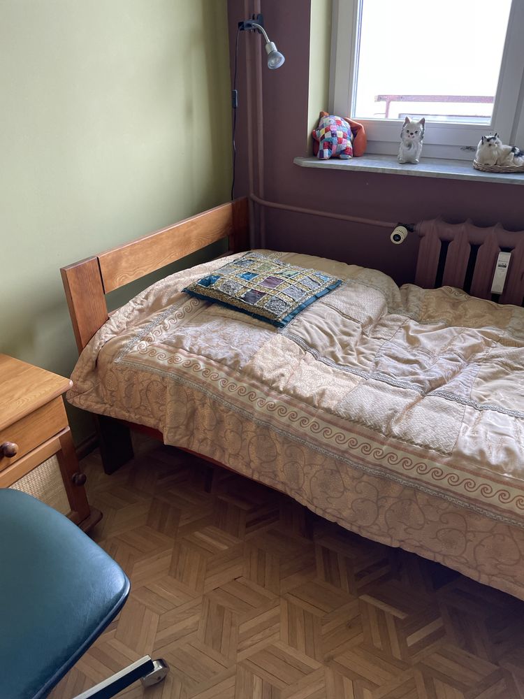 Zestaw mebli mlodziezowych lita sosna wybarwiona