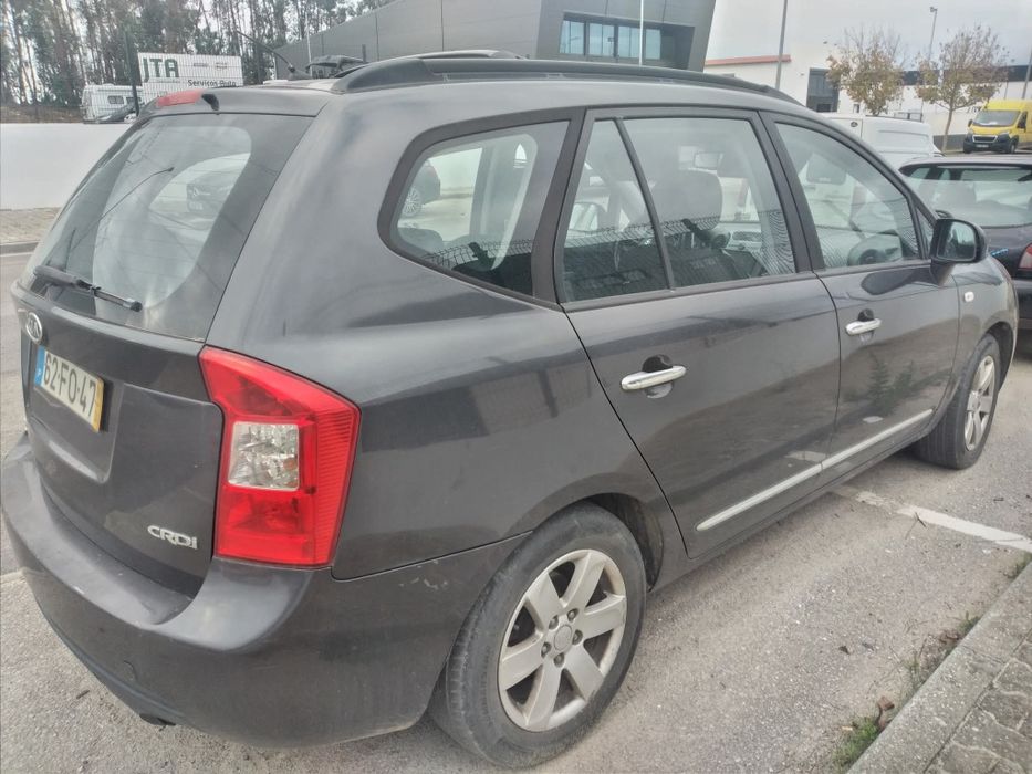 Kia carens usada