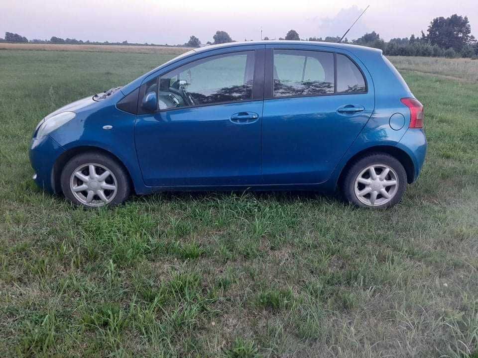 Sprzedam Toyote  Yaris