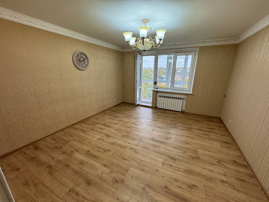 Продається 3х кімнатна квартира 61м² р-н 14 школи. Автономне опалення