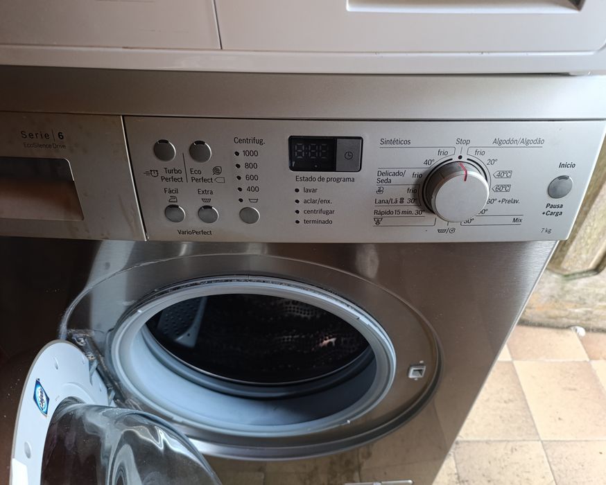 Máquina de lavar roupa