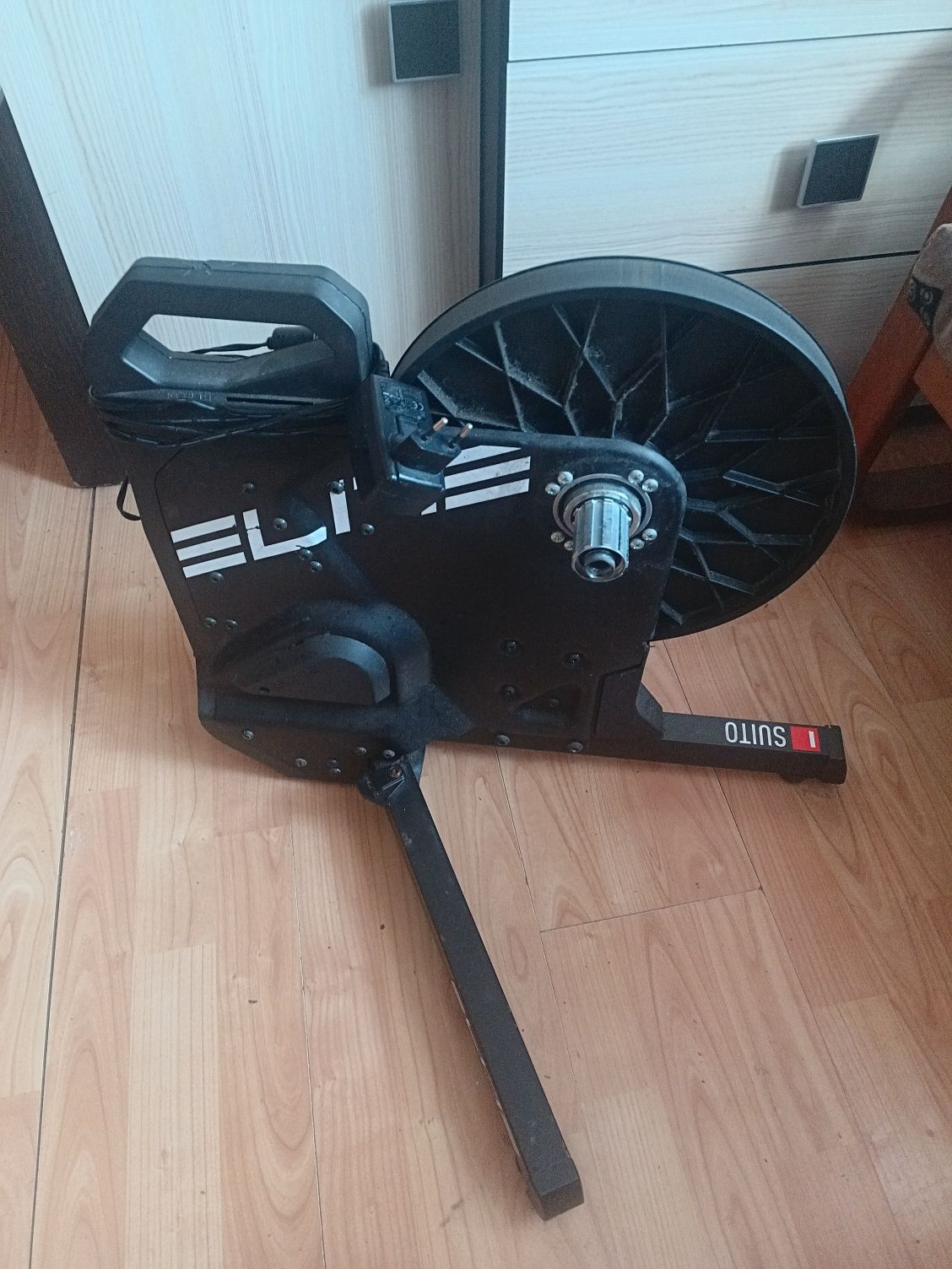 Trenażer suito elite + kaseta