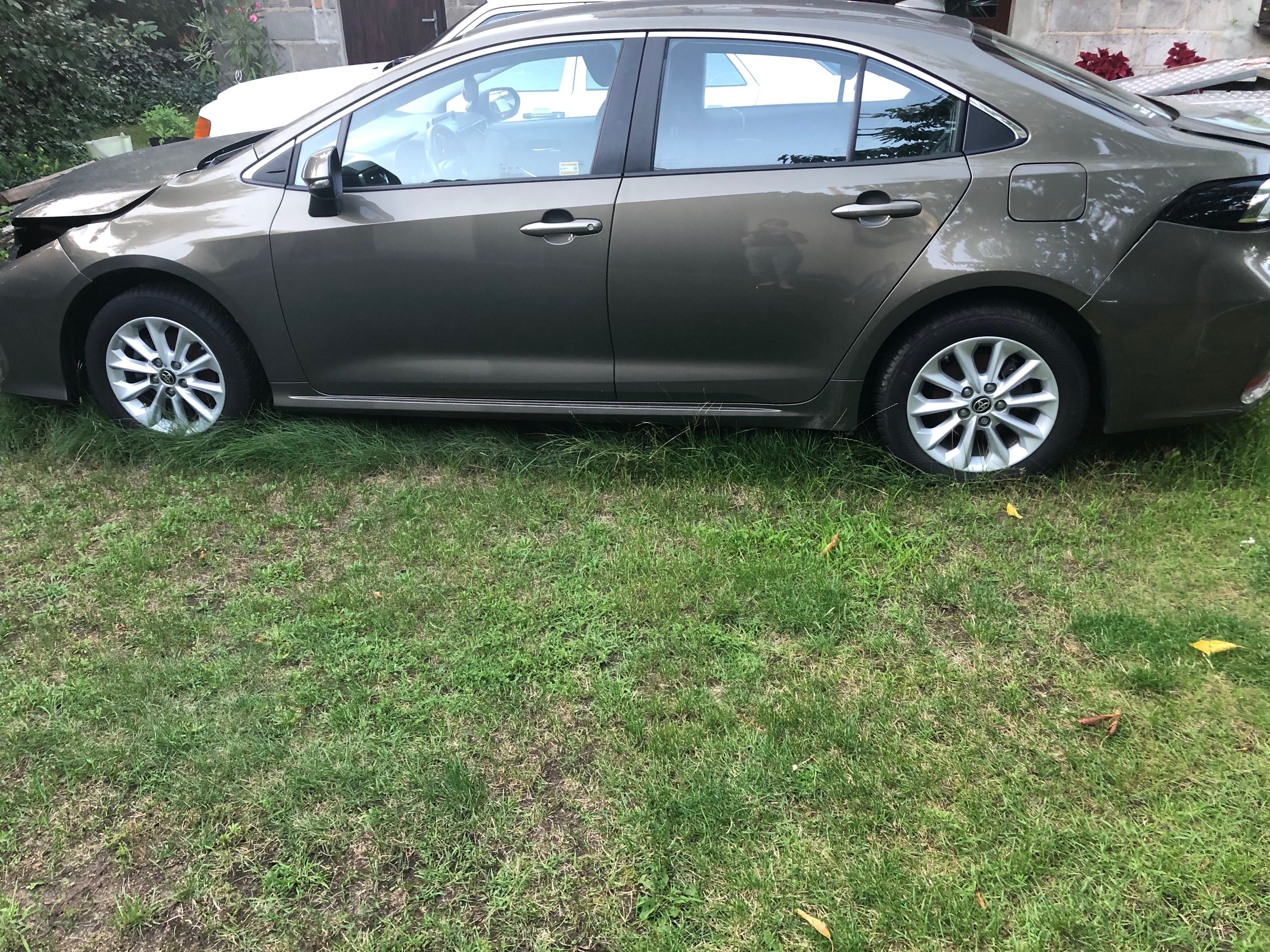 Toyota Corolla 2022 r Uszkodzony