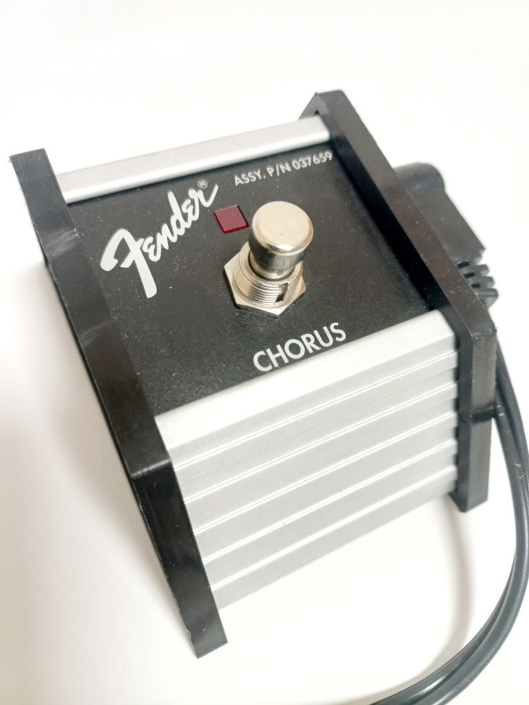 Fender Chorus  Footswitch P/N 037659  do gitary efekt