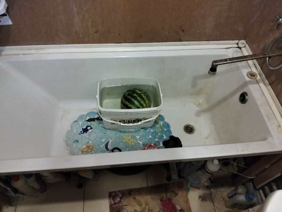 Продам ванну акрилову