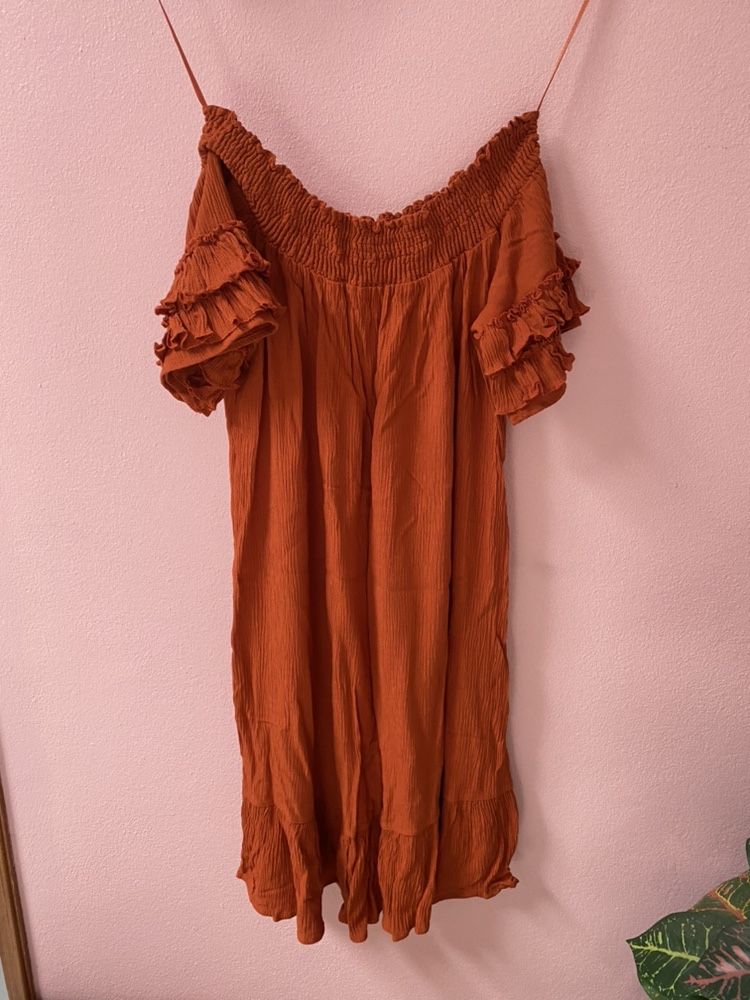 Vestido Cor Tijolo Ombro a Ombro com manga e folho - M