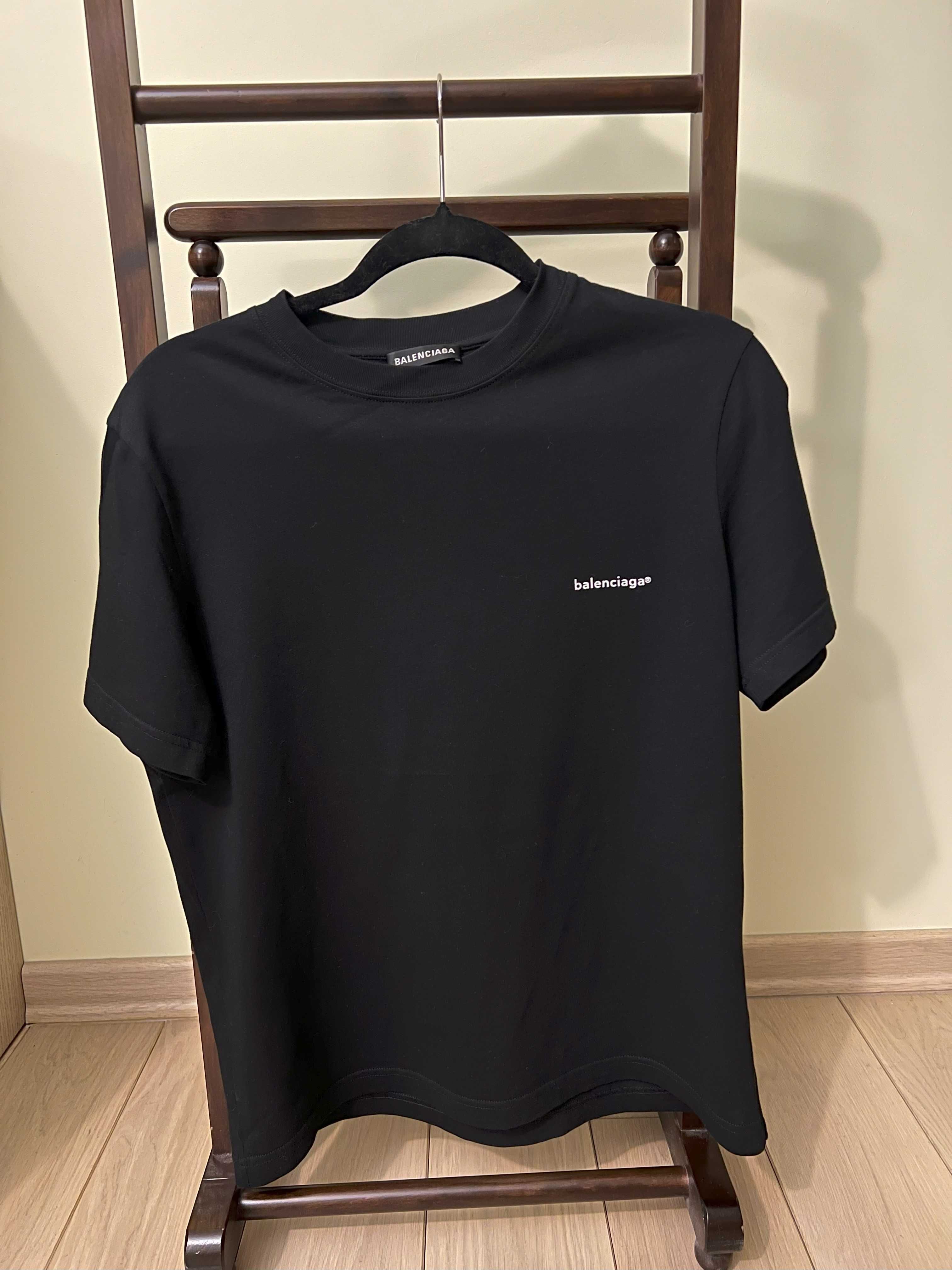 Оригінальна футболка Balenciaga чорна