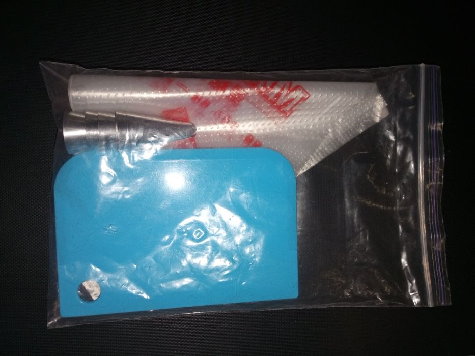 Набор для торта, шпатель для вирівнювання, мішки та насадки для крему,