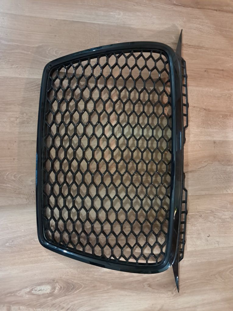 Grill atrapa Audi a3 8p rs look plaster miodu