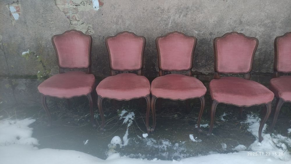 Krzesła dębowe na spręzynach stan bdb Tylko 140 zl