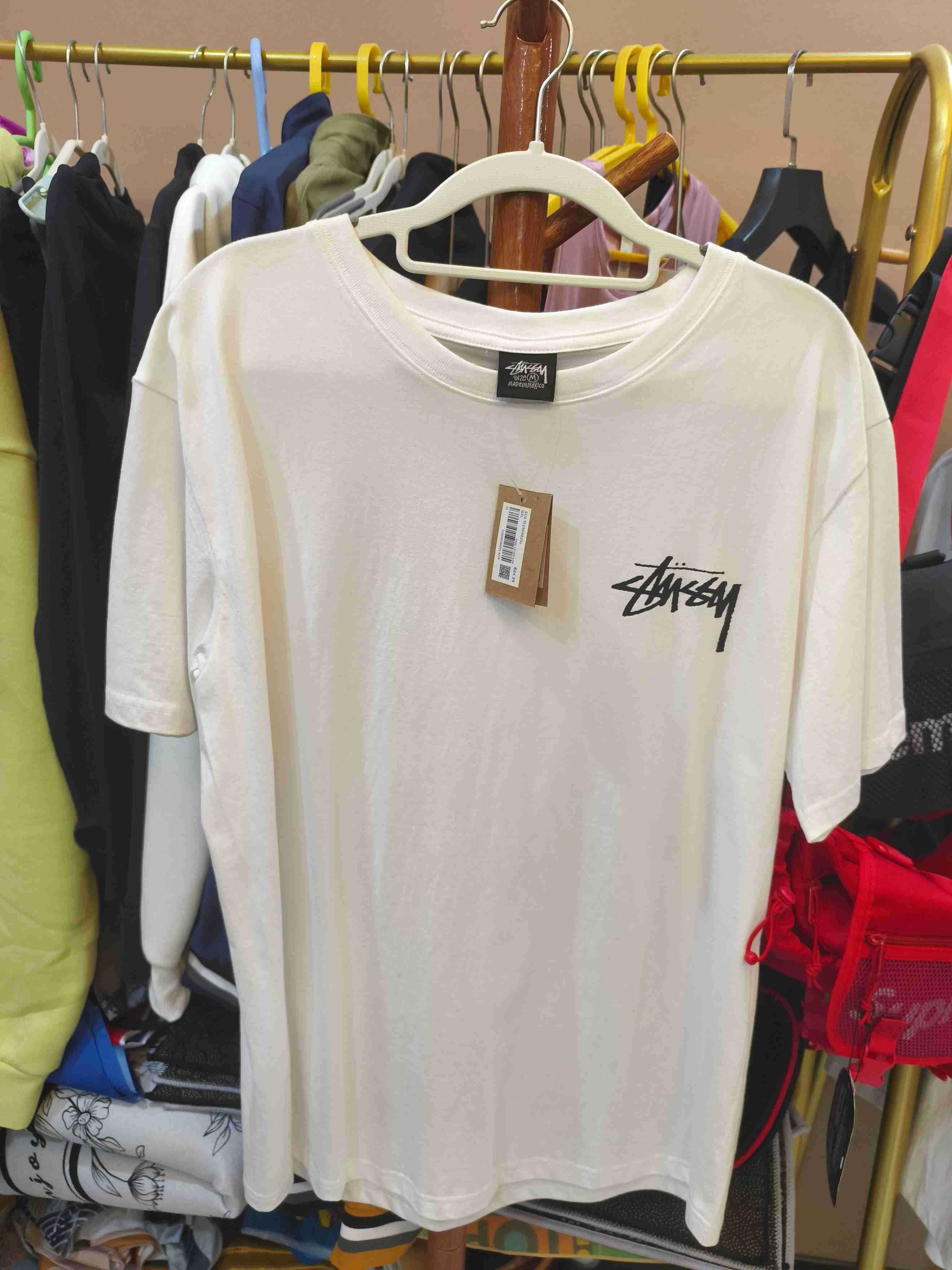Stussy, męska biała koszulka z nadrukiem letnim, rozmiar M