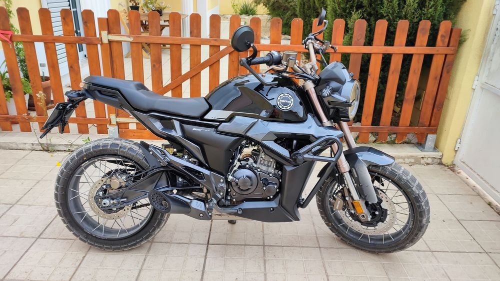 Zontes G1x 125cc c/ suporte mala