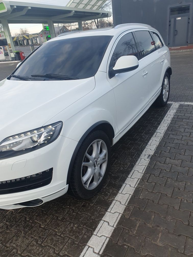 Audi Q7, 3.0 tdi срочно