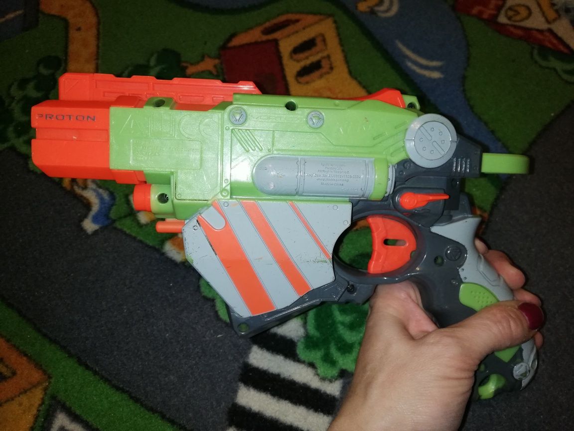 Pistolet wyrzutnia Nerf na piankowe dyski