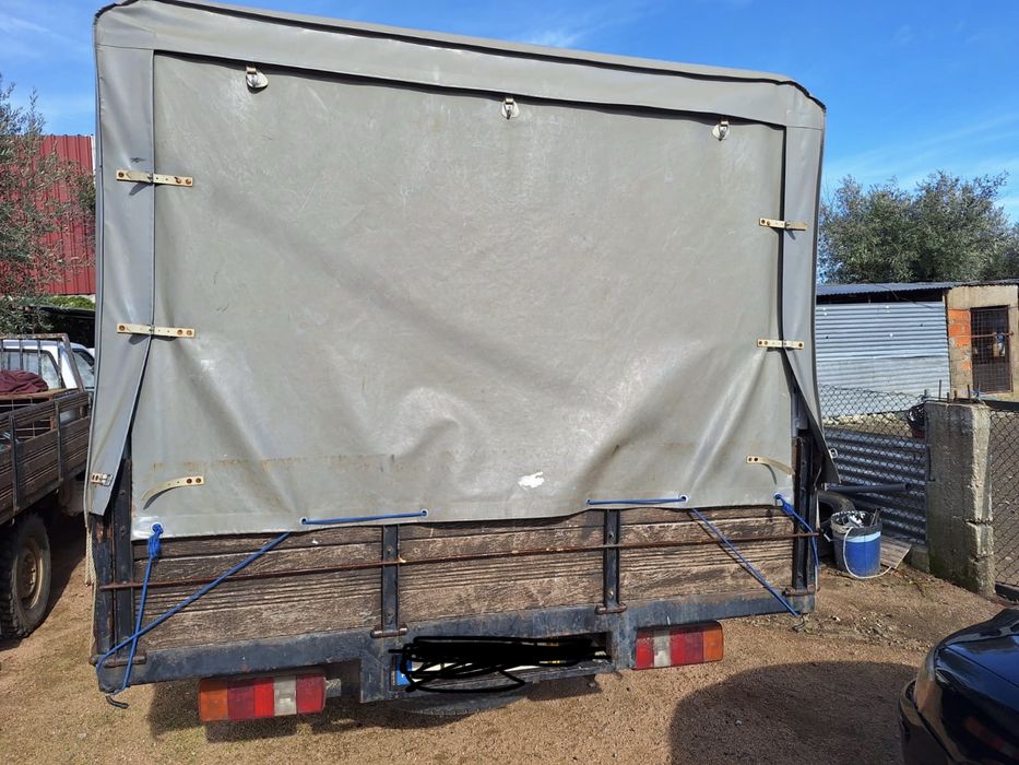 Carrinha caixa aberta 6 lugares